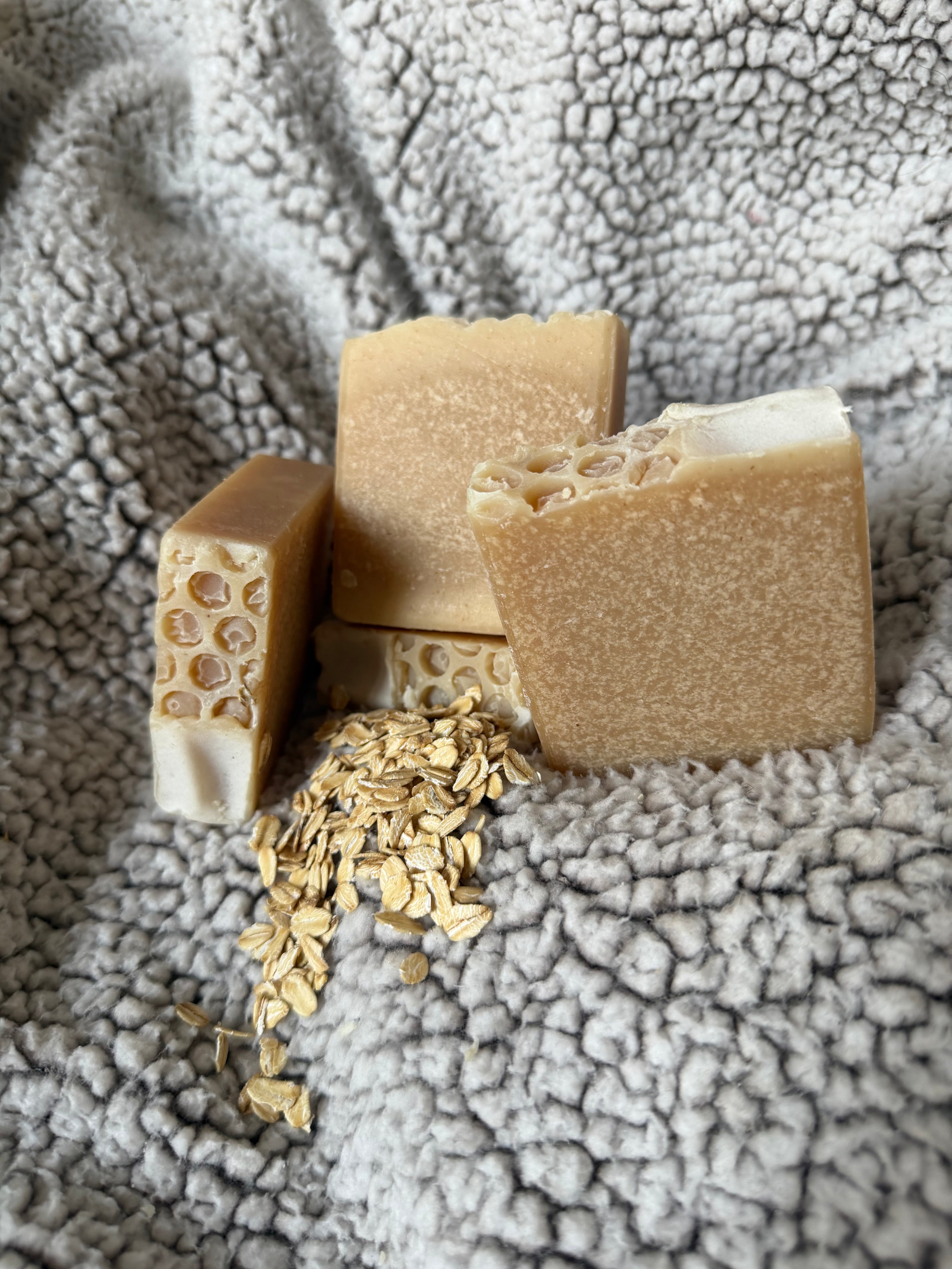 Milky Gentle Hive Oat in Tallow